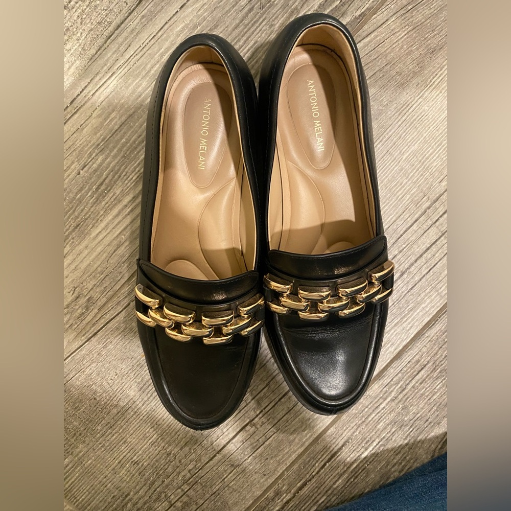 ANTONIO MELANI Black Loafers with Gold Chain Detail - Picture 4 of 5